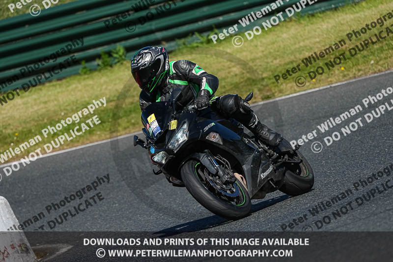 enduro digital images;event digital images;eventdigitalimages;mallory park;mallory park photographs;mallory park trackday;mallory park trackday photographs;no limits trackdays;peter wileman photography;racing digital images;trackday digital images;trackday photos